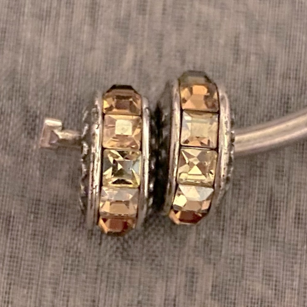 ✨(2) Pandora Bracelet Charms Ombre✨